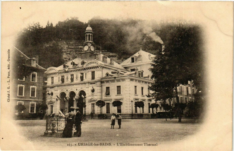 Carte postale ancienne Uriage-les-Bains - L'Etablissement Thermal France