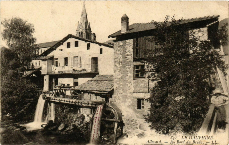 Carte postale ancienne Allevard - Au Bord du Breda France à Allevard