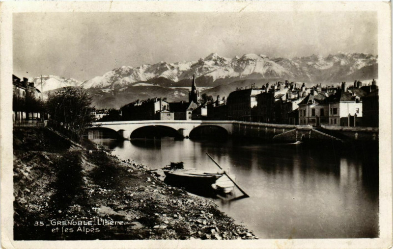 Carte postale ancienne Grenoble - L'Isere et les Alpes France à Grenoble