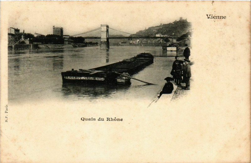 Carte postale ancienne Vienne - Quais du Rhone France à Vienne