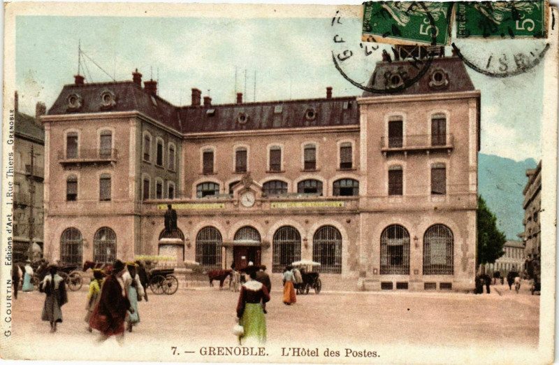 Carte postale ancienne L'Hôtel des Postes à Grenoble