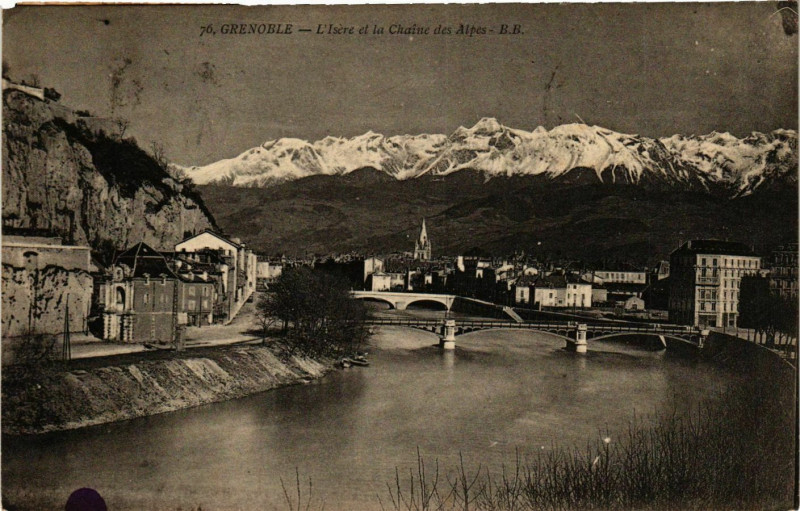 Carte postale ancienne Grenoble - L'Isere et la Chaine des Alpes France à Grenoble
