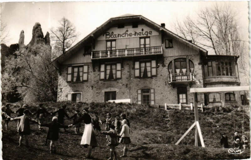 Carte postale ancienne Saint-Nizier-du-Moucherotte - Pension d'Enfants Blacnhe Neige à Saint-Nizier-du-Moucherotte