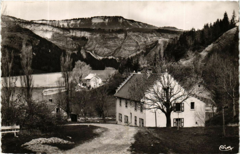 Carte postale ancienne Saint-Nizier-du-Moucherotte - La Tour Grosset à Saint-Nizier-du-Moucherotte