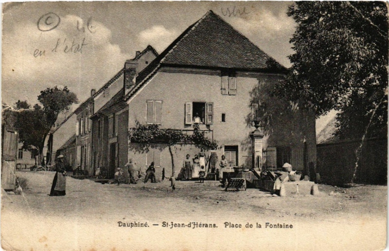 Carte postale ancienne St-Jean-d'Herans - Place de la Fontaine - Dauphiné à Fontaine