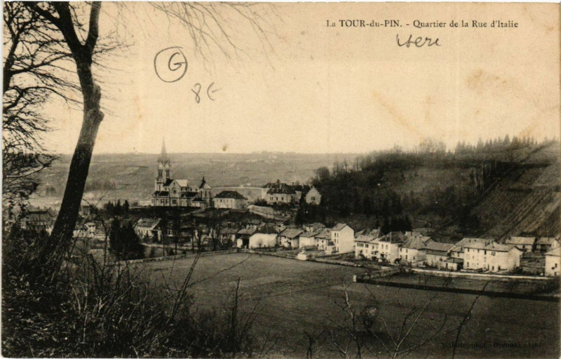 Carte postale ancienne La Tour-du-Pin - Quartier de la Rue d'Italie à La Tour-du-Pin