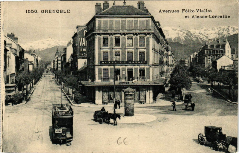 Carte postale ancienne Grenoble - Avenues Felix-Viallet et Alsace-Lorraine à Grenoble