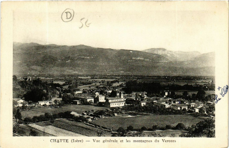 Carte postale ancienne Chatte - Vue générale et les montagnes du Vercors à Chatte