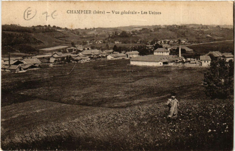 Carte postale ancienne Champier - Vue générale - Les Usines à Champier
