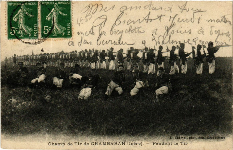 Carte postale ancienne Champ de Tir de Chambaran - Pendant le Tir