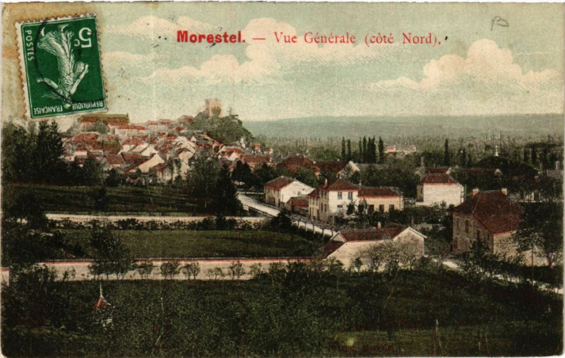 Carte postale ancienne Morestel - Vue générale (cote Nord) à Morestel
