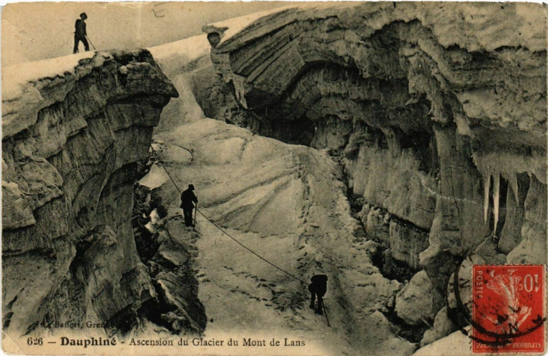Carte postale ancienne Dauphiné - Ascension du Glacier du Mont de Lans