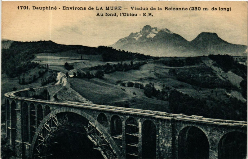 Carte postale ancienne Dauphiné - Env. de La Mure - Vuaduc de la Roizonne à La Mure