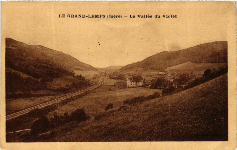Carte postale ancienne Le Grand-Lemps - Le Vallée du Violet au Grand-Lemps