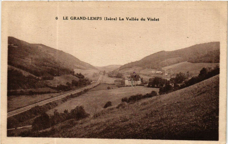 Carte postale ancienne Le Grand-Lemps - La Vallée du Violet au Grand-Lemps