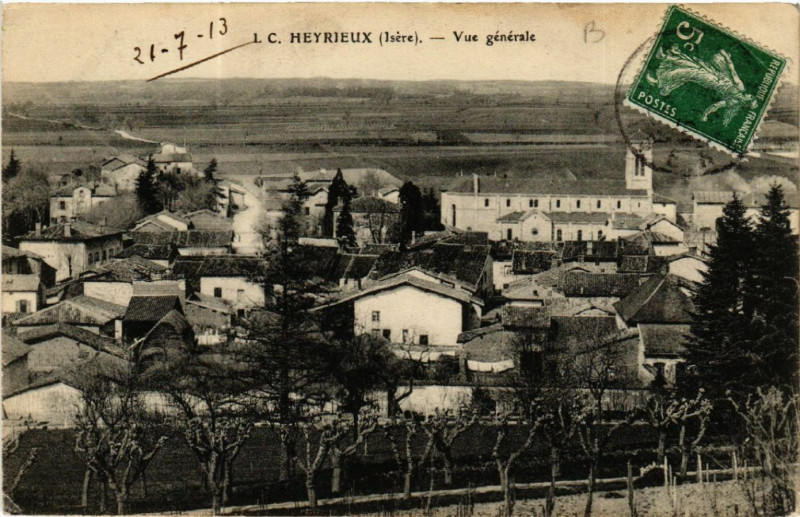 Carte postale ancienne Heyrieux - Vue générale à Heyrieux