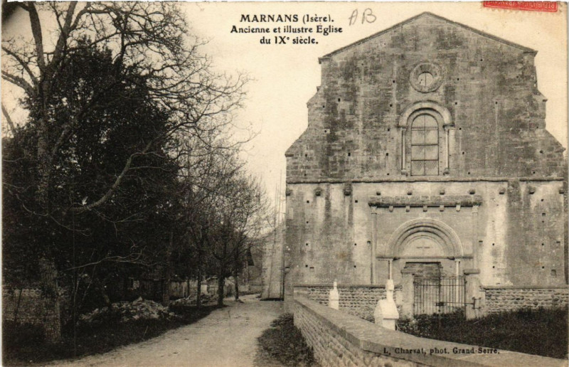 Carte postale ancienne Marnans - Ancienne et illustre Eglise du Ix siecle à Marnans