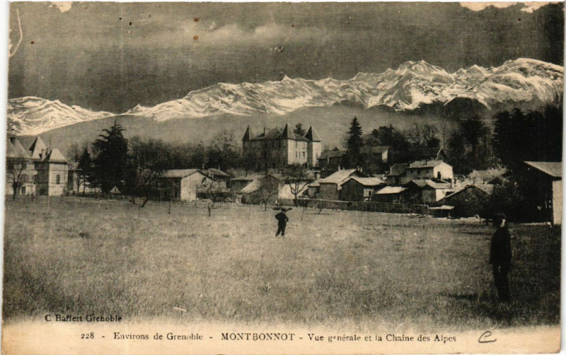 Carte postale ancienne Env. de Grenoble - Montbonnot - Vue générale et la Chaine des.. à Grenoble