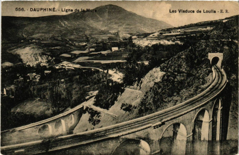 Carte postale ancienne Dauphiné - Ligne de La Mure - Les Viaducs de Louila à La Mure