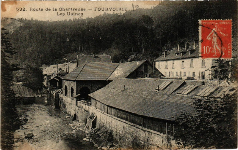 Carte postale ancienne Route de la Chartreuse - Fourvoirie - Les Usines à Four