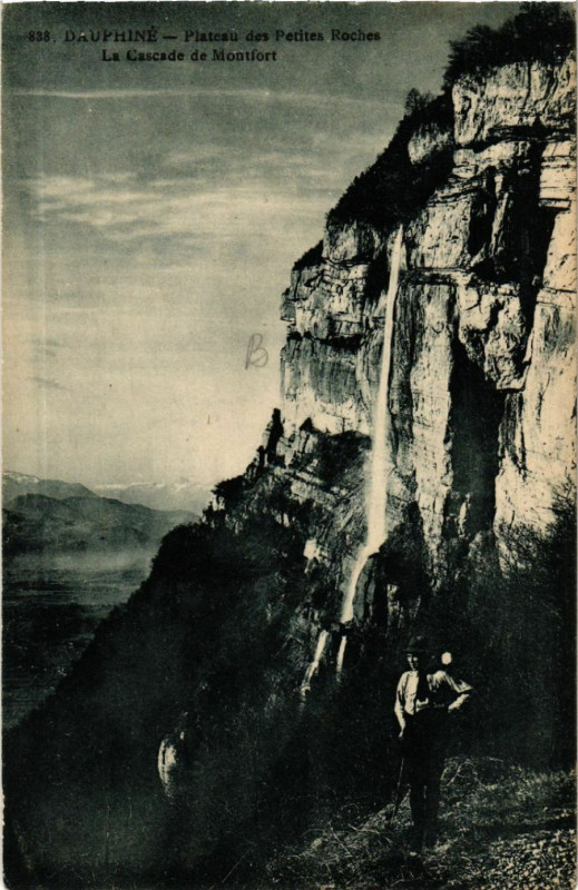 Carte postale ancienne Dauphiné - Plateau des Petites Roches - La Cascade de Moutfort à Plateau-des-Petites-Roches