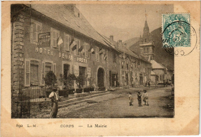 Carte postale ancienne Corps - La Mairie à Corps