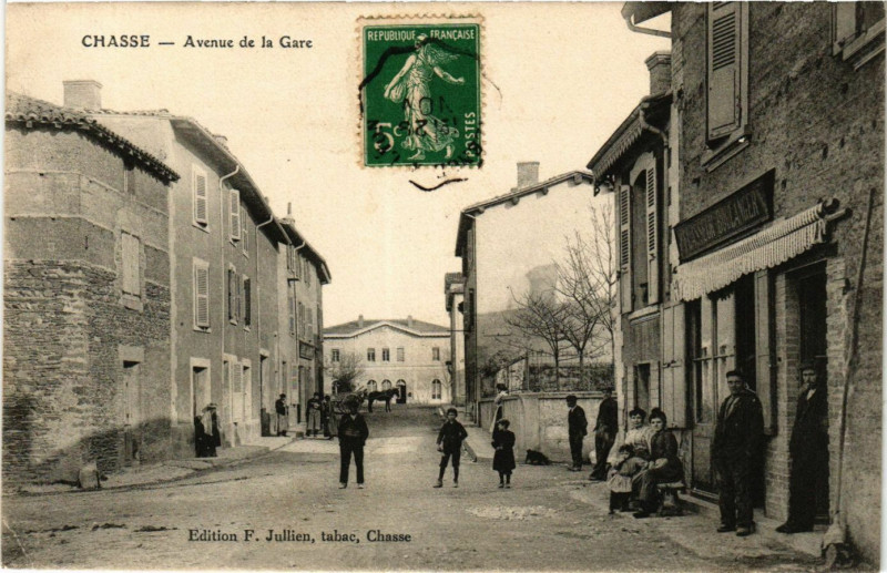 Carte postale ancienne Chasse - Avenue de la Gare