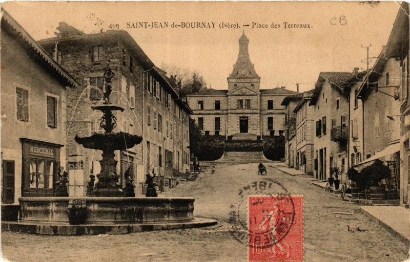 Carte postale ancienne Saint-Jean-de-Bournay - Place des Terreaux à Saint-Jean-de-Bournay