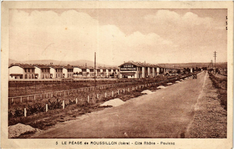Carte postale ancienne Le Peage de Roussillon - Cite Rhone - Poulenc à Roussillon