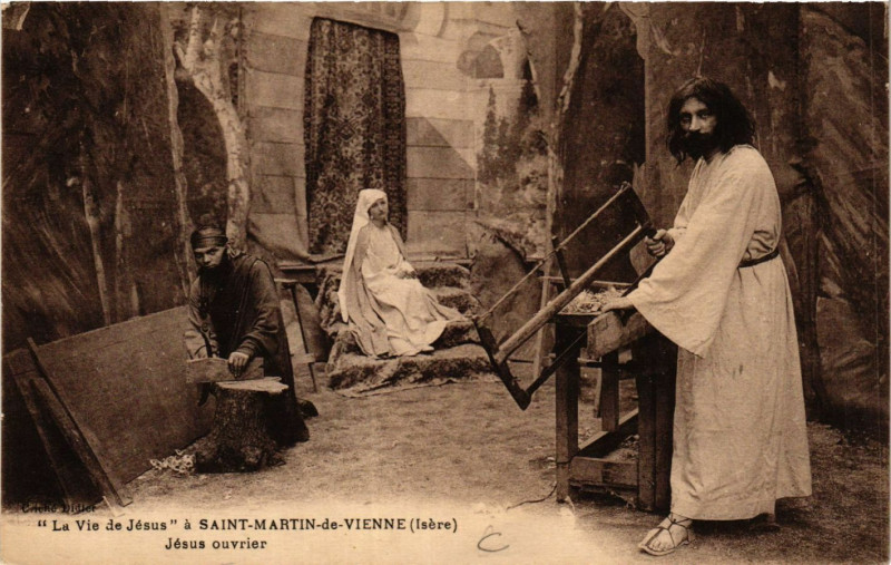 Carte postale ancienne La Vie de Jesus a Saint-Martin-de-Vienne Jesus ouvrier à Vienne