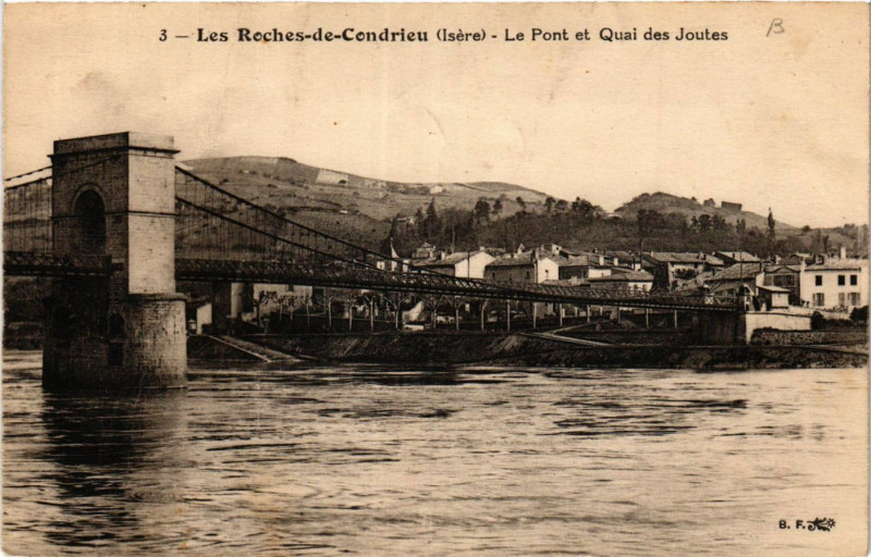 Carte postale ancienne Les Roches-de-Condrieu - Le Pont et Quai des Joules aux Roches-de-Condrieu