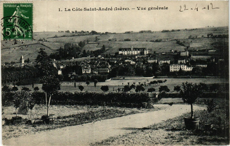 Carte postale ancienne La Cote-Saint-Andre - Vue générale à La Côte-Saint-André