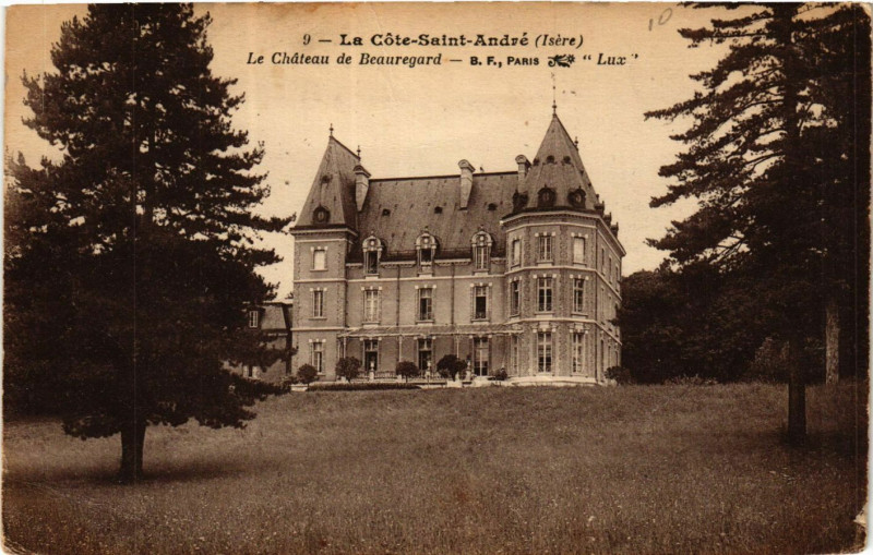 Carte postale ancienne La Cote-Saint-Andre - Le Chateau de Beauregard à La Côte-Saint-André