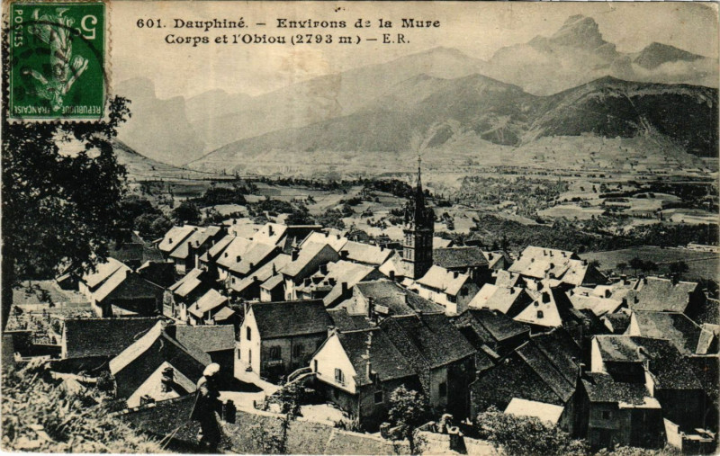 Carte postale ancienne Dauphiné - Env. de La Mure - Corps et l'Obiou (2793 m) à Corps