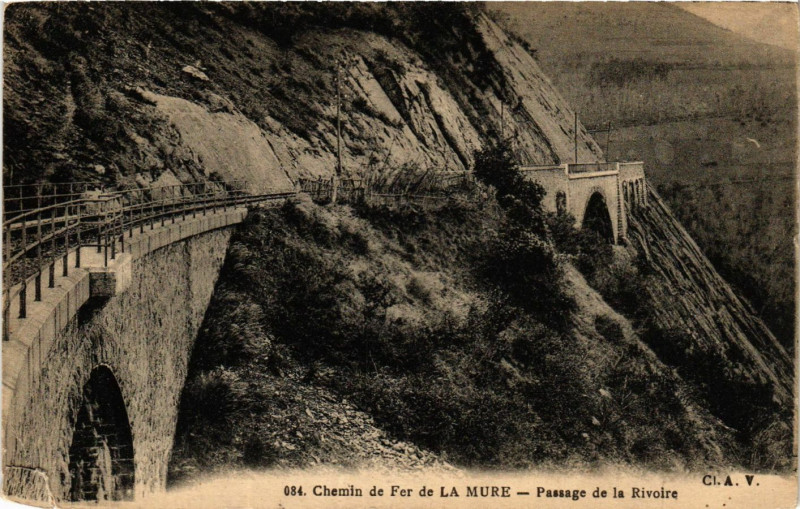 Carte postale ancienne Chemin de Fer de La Mure - Passage de la Rivoie à La Mure