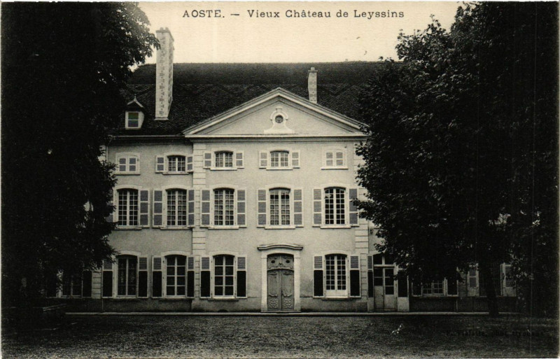 Carte postale ancienne Aoste - Vieux Chateau de Leyssins à Aoste