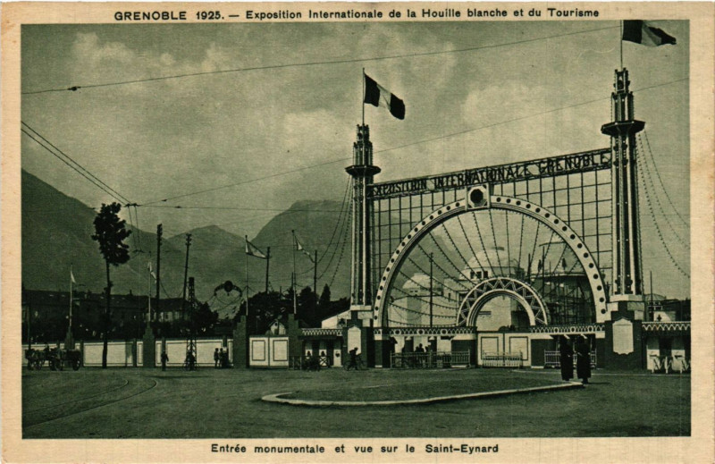 Carte postale ancienne Grenoble-Exposition..Entrée monumentale et vue sur le St-Eynard à Grenoble