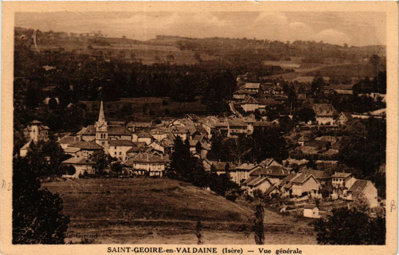 Carte postale ancienne Saint-Geoire-en-Valdaine - Vue générale à Saint-Geoire-en-Valdaine