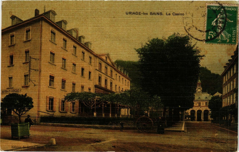 Carte postale ancienne Uriage-les-Bains - Le Casino