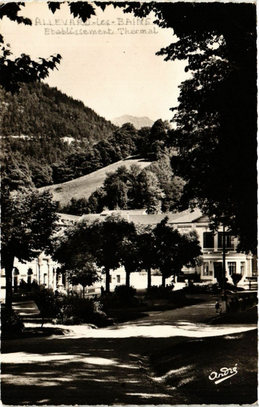 Carte postale ancienne Allevard-les-Bains - Parc de l'Etablissement à Allevard