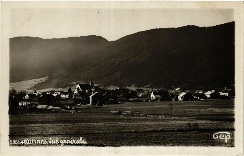 Carte postale ancienne Autrans - Vue générale
