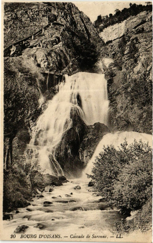 Carte postale ancienne Bourg-d'Oisans - Cascade de Sarenne