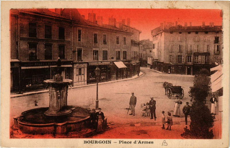 Carte postale ancienne La Batie-Montgascon - La Mairie à La Bâtie-Montgascon