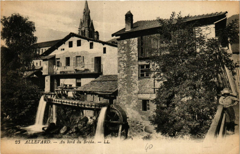 Carte postale ancienne Allevard - Au bord du Breda à Allevard