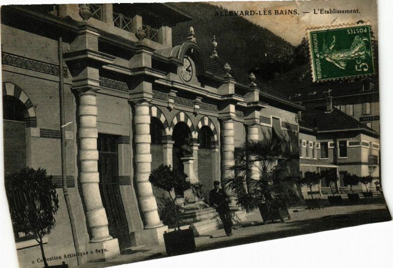 Carte postale ancienne Allevard-les-Bains - L'Etablissement à Allevard