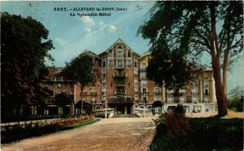 Carte postale ancienne Allevard-les-Bains - Le Splendid-Hotel à Allevard