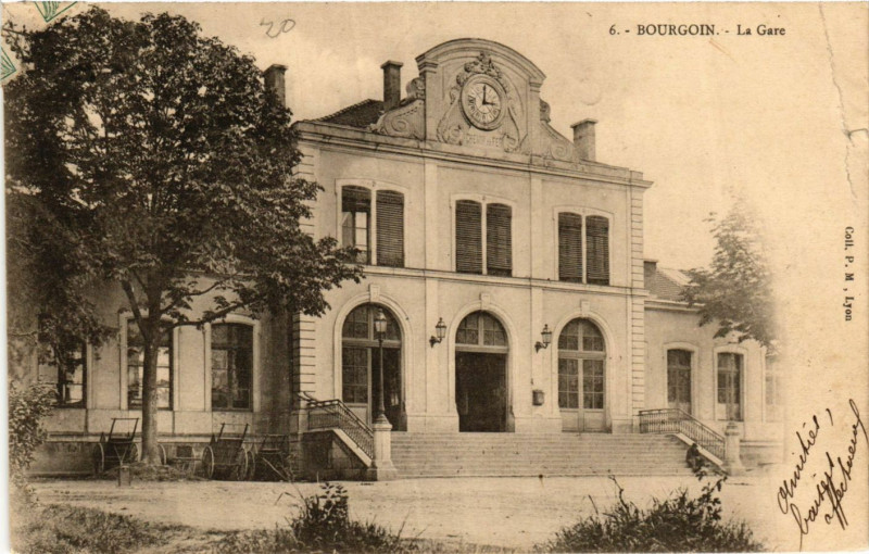 Carte postale ancienne Bourgoin - La Gare