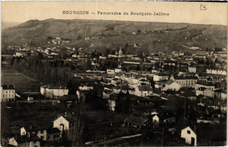 Carte postale ancienne Bourgoin - Panorama de Bourgoin-Jallieu à Bourgoin-Jallieu
