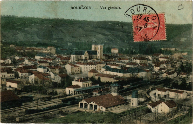 Carte postale ancienne Bourgoin - Vue générale