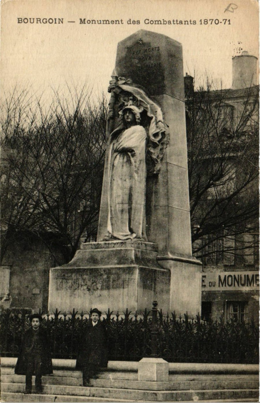 Carte postale ancienne Bourgoin - Monument des Combattants 1870 - 71